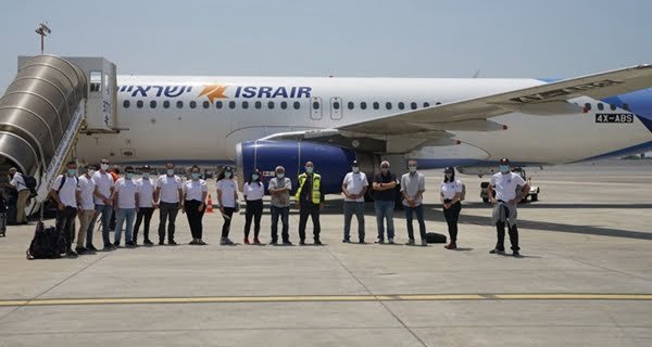 Israeli-team-arrives-in-India1