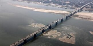 Mahatma Gandhi bridge over river Ganga in Bihar