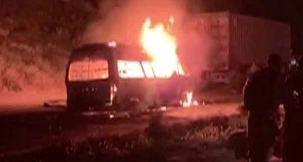 passenger bus caught fire, 13 people died