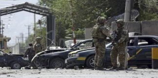 Suicide attack in Kabul kills 10