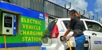 E-vehicle charging kiosks