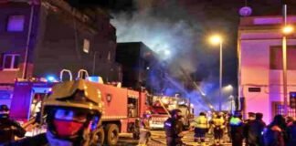 A fire in a building in Badalona