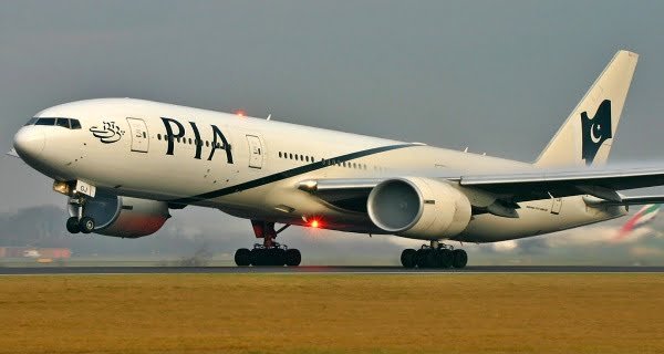 Boeing_777-PIA