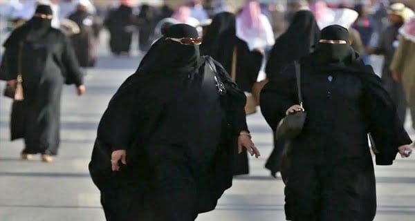 Switzerland may face ban on burqas