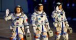 China sends three astronauts