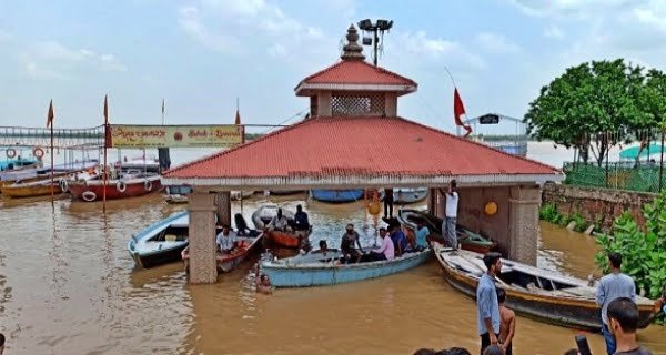 varanasi-flood