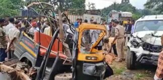Major road accident in Bastar's Kondagaon