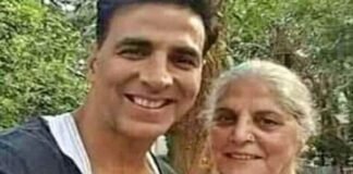 akshay kumar with mother