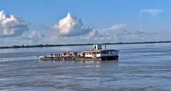 two boats collided in the Brahmaputra river