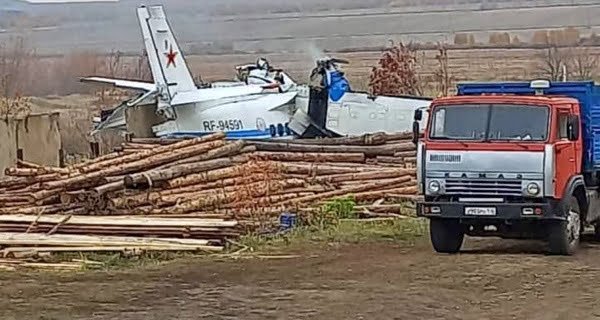 Plane crash with 23 people in Russia