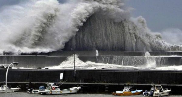 Powerful Storm in Japan