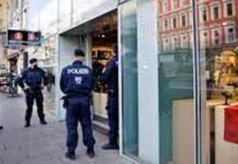 Complete lockdown in Austria