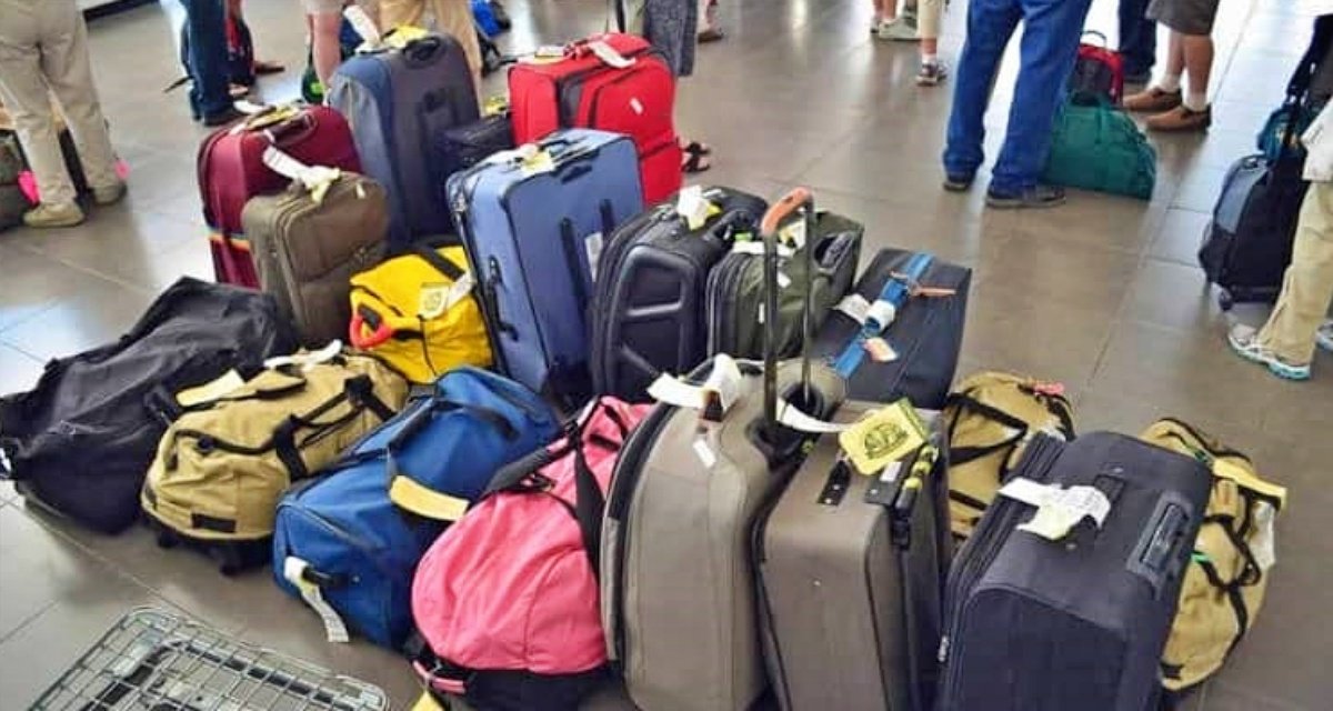 Railway Luggage Rules How much luggage can a passenger carry with him