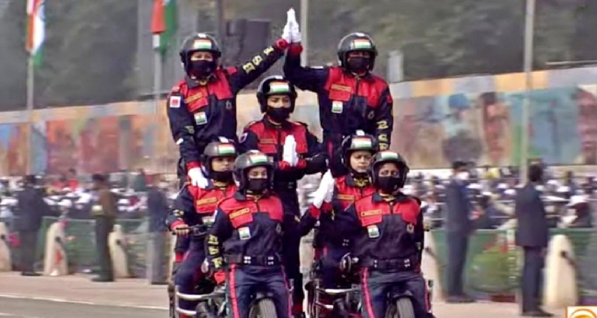 Amazing life story of BSF women jawans who stunned everyone with motorcycle stunts