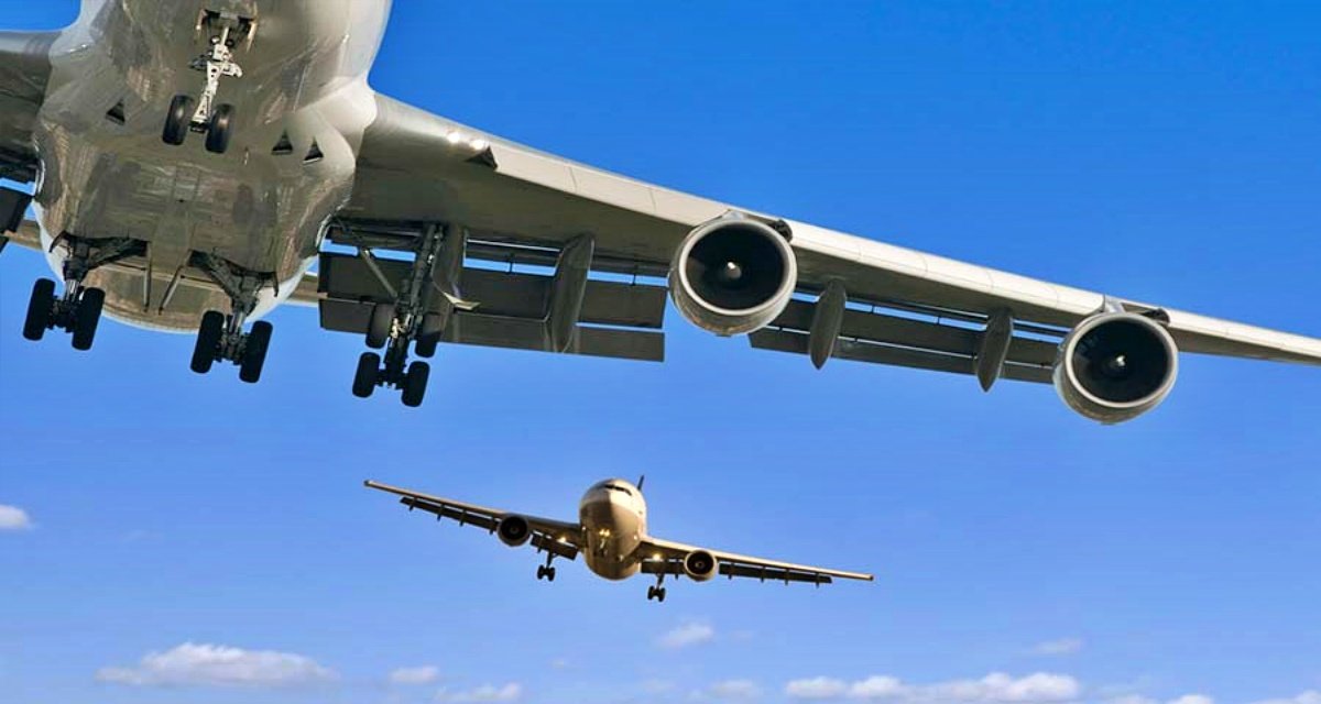 Major accident averted in Bengaluru, two planes about to collide in the air, investigation started