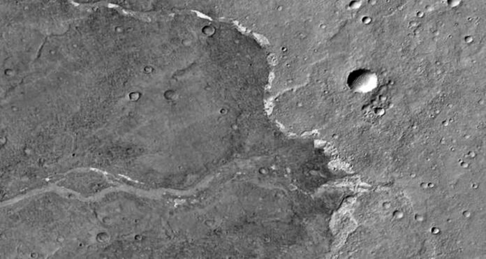 Water-on-Mars-NASA