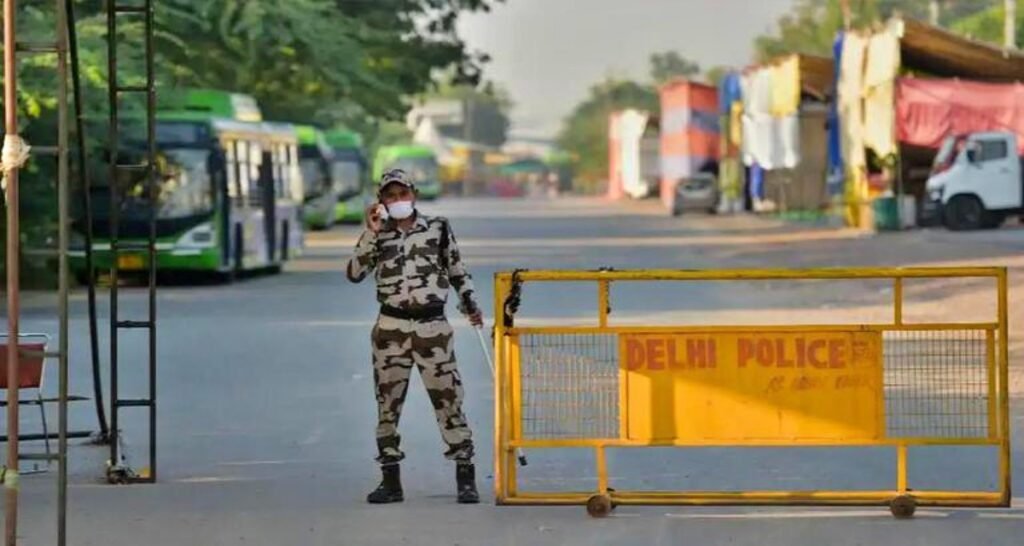 weekend curfew ends in Delhi