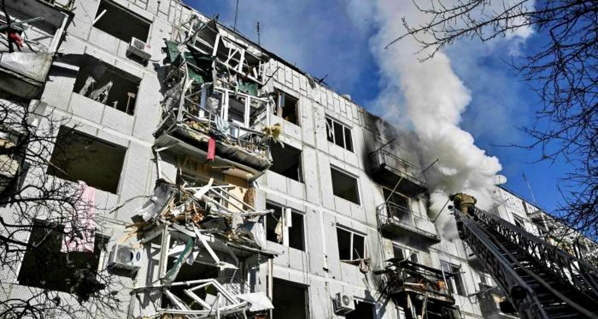 Ukraine was shaken by the early morning blasts, Russia is besieging the capital Kiev