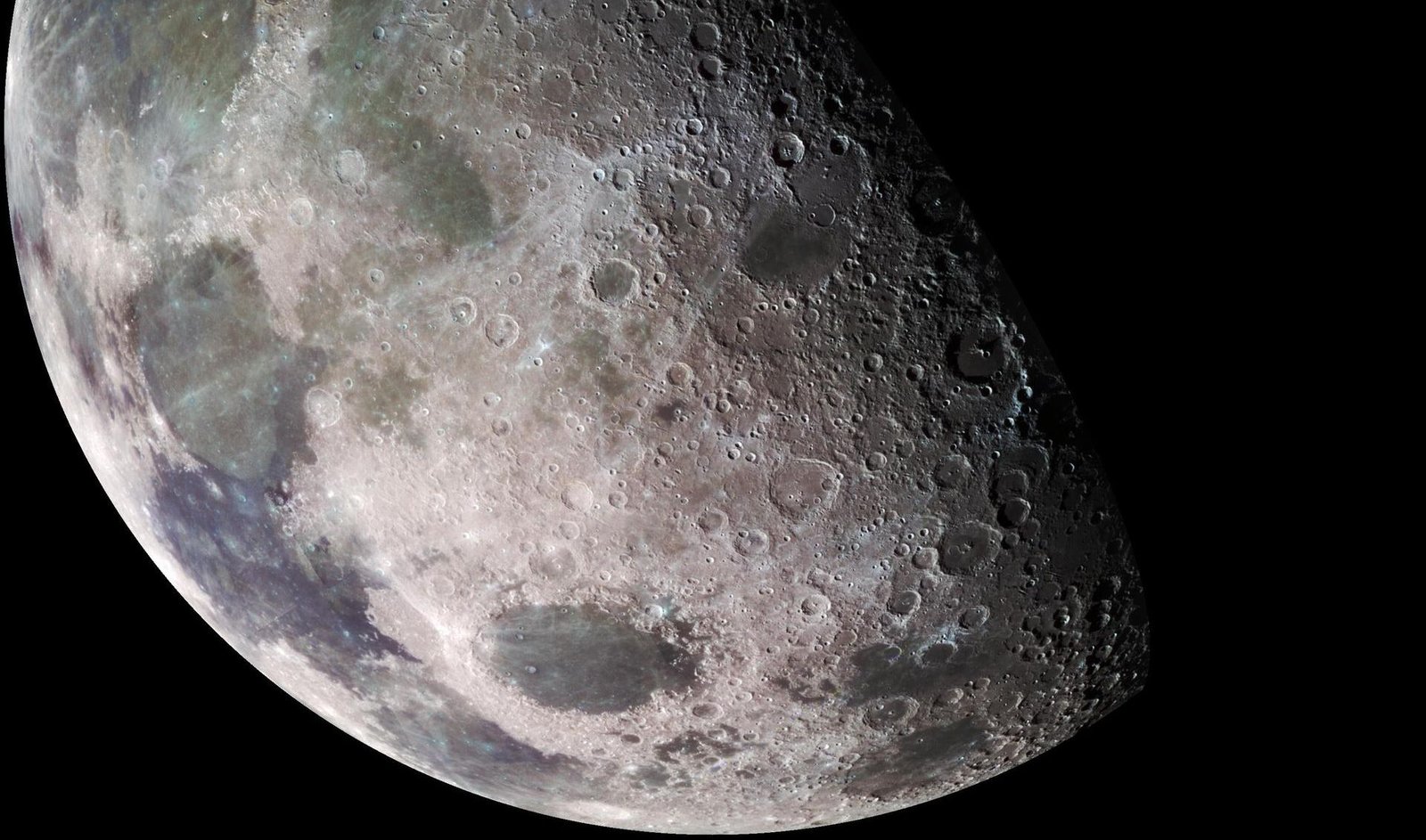 Space debris is about to hit Moon at a speed of 5,800 mph