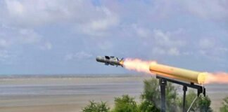 Pakistan Test Fires Missile