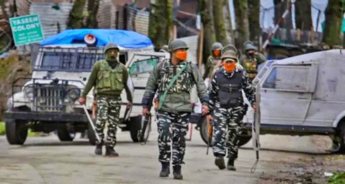 Security forces killed 3 terrorists, top commander of Hizbul Mujahideen also included