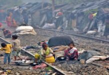 population of extremely poor in India declined