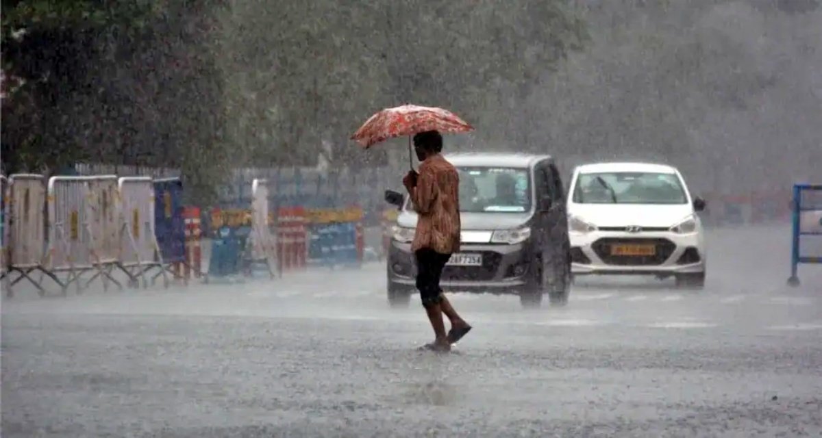 Rains in delhi