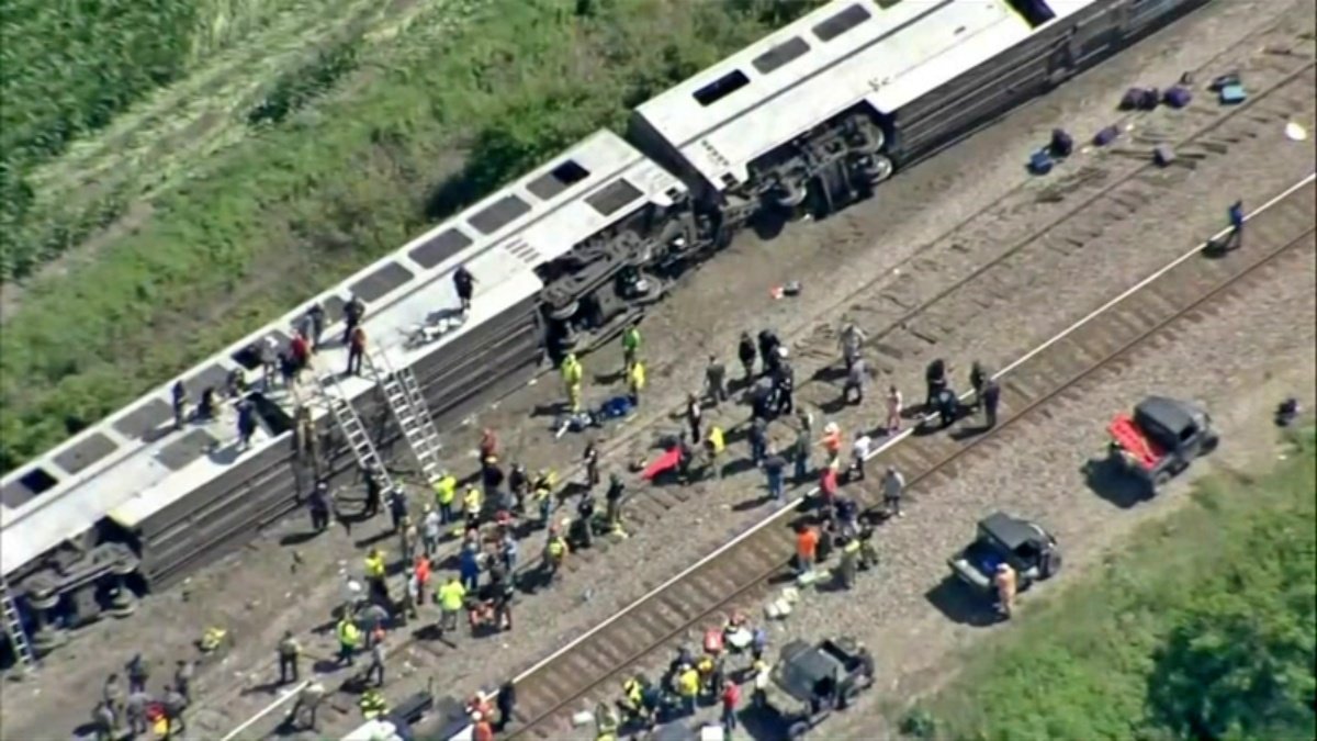 Traumatic train accident in America, 50 injured, more than 3 killed
