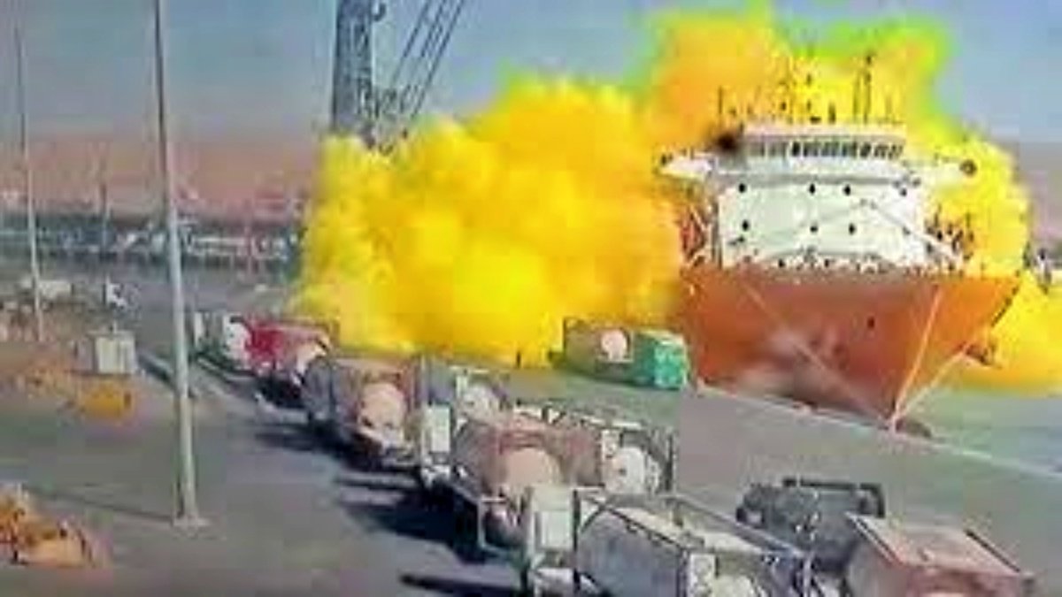 10 dead, more than 200 sick due to gas leak in Jordan, watch video