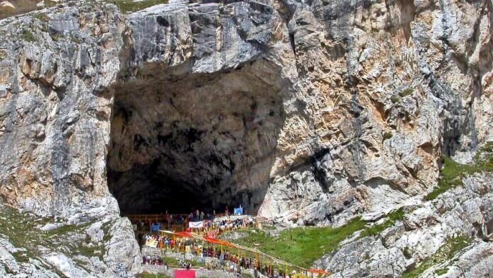 Amarnath-cave