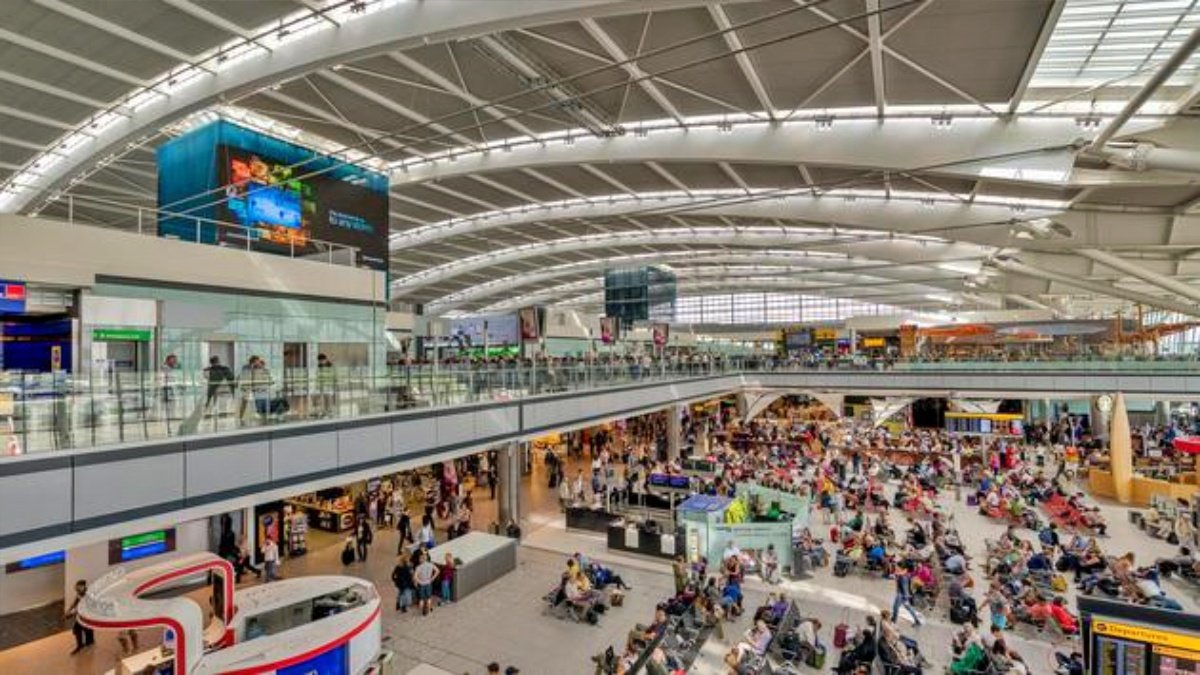300 Indian citizens stuck at  Heathrow airport, Air India canceled flight