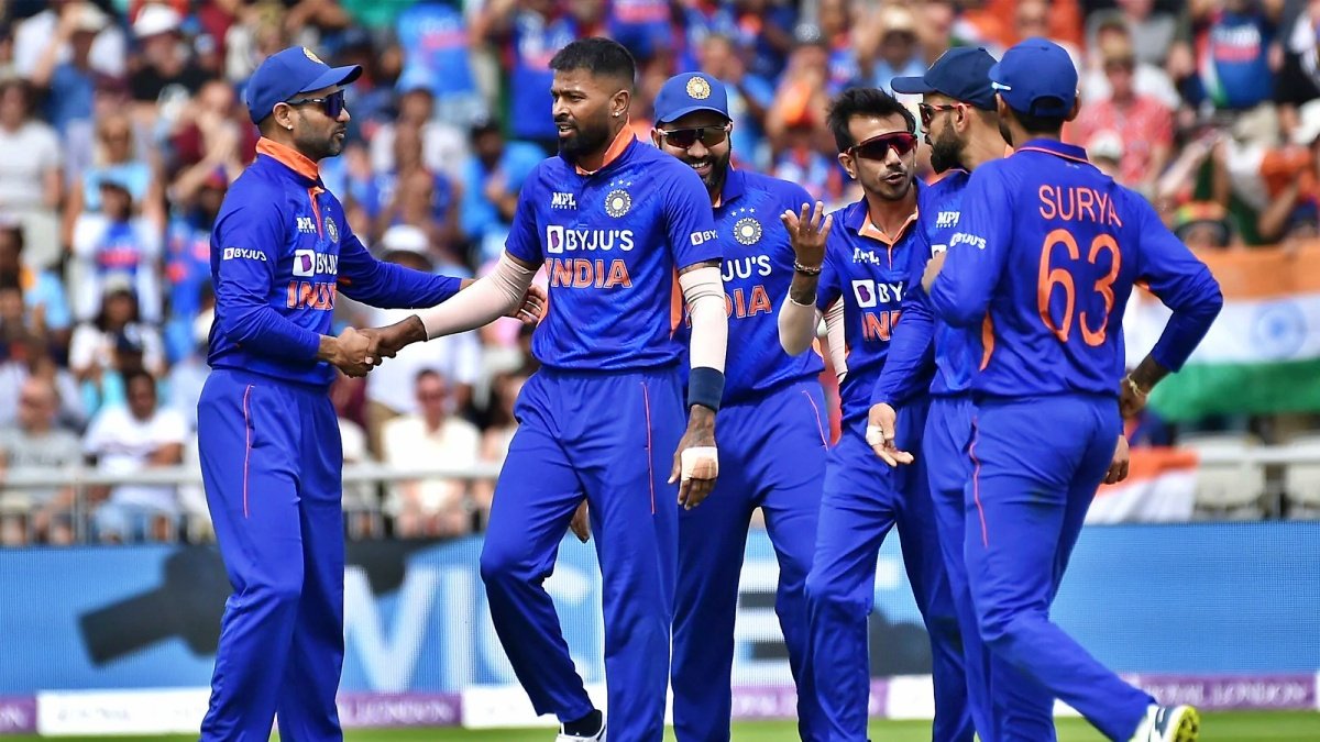 Team India, after 39 years, won match in Manchester, captured the series 2-1
