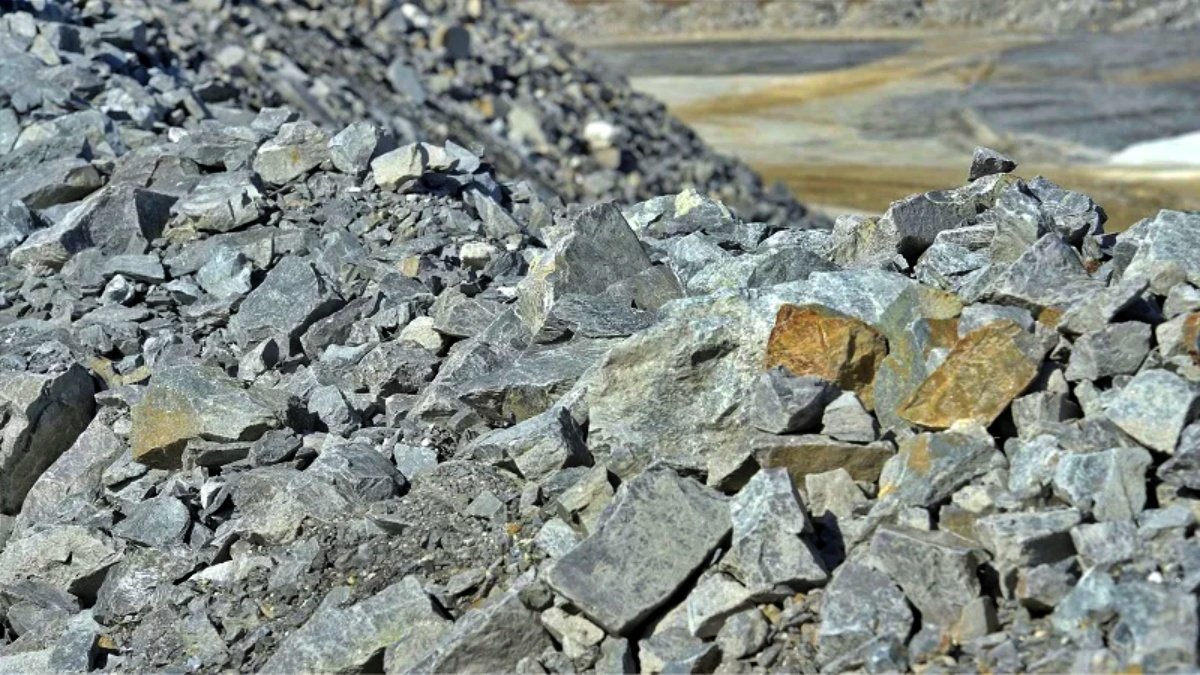 Why are Chinese companies facing competition for Lithium?