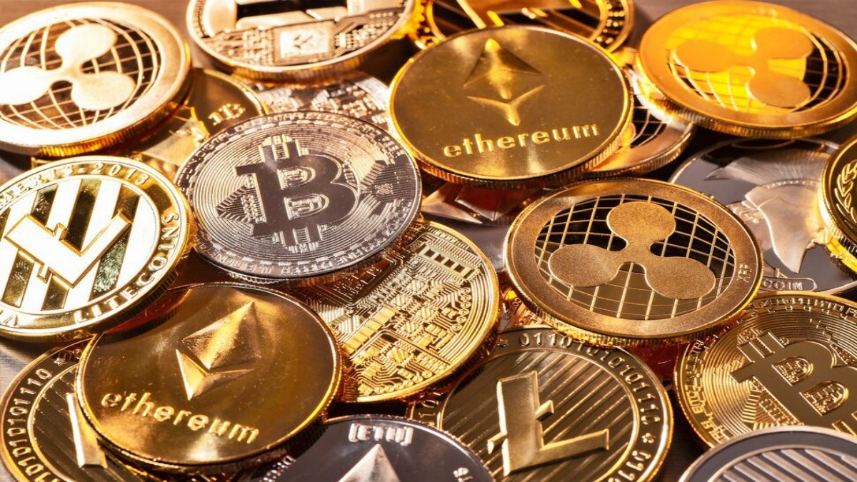 Cryptocurrency: Along with global markets, crypto also declines, both bitcoin, Ethereum in disarray