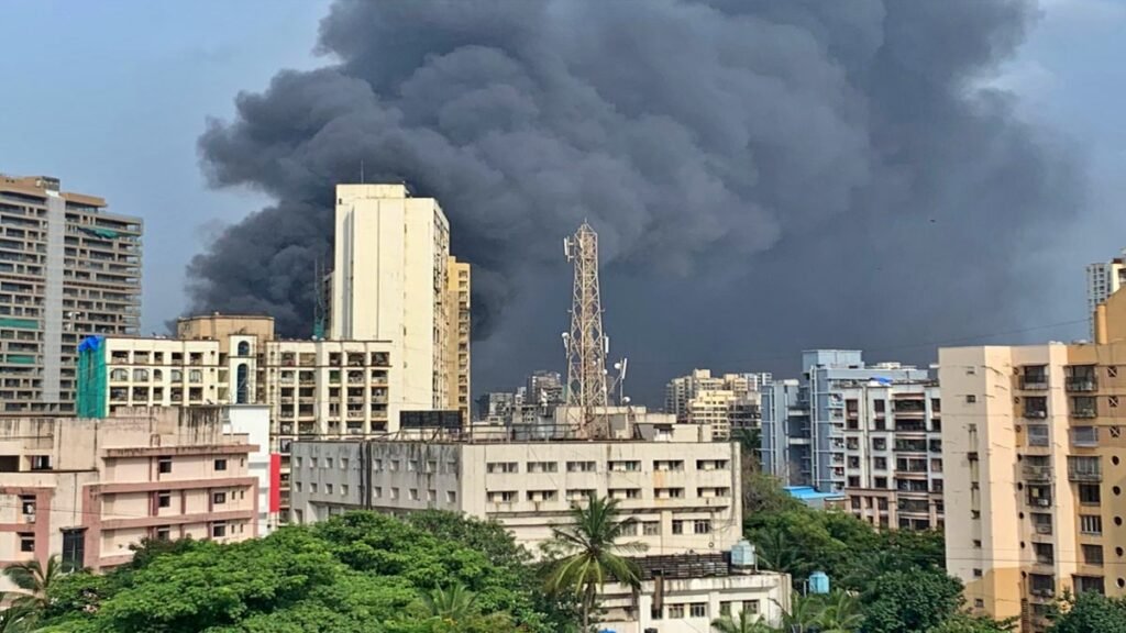 fire in mumbai