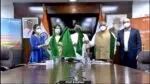 First flight of Akasa Air on Mumbai-Ahmedabad route flagged off by Aviation Minister Akasa Air first flight