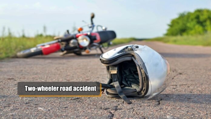 two-wheeler road accident