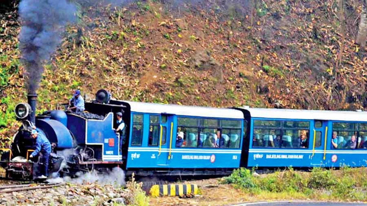 New JalpaiguriDarjeeling toy train services suspended palpalnewshub