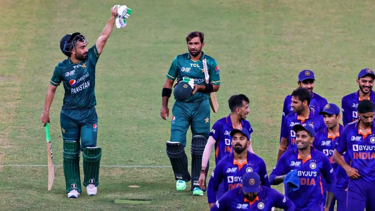 Mohammad Rizwan’s half-century, Pakistan beat India by 6 wickets