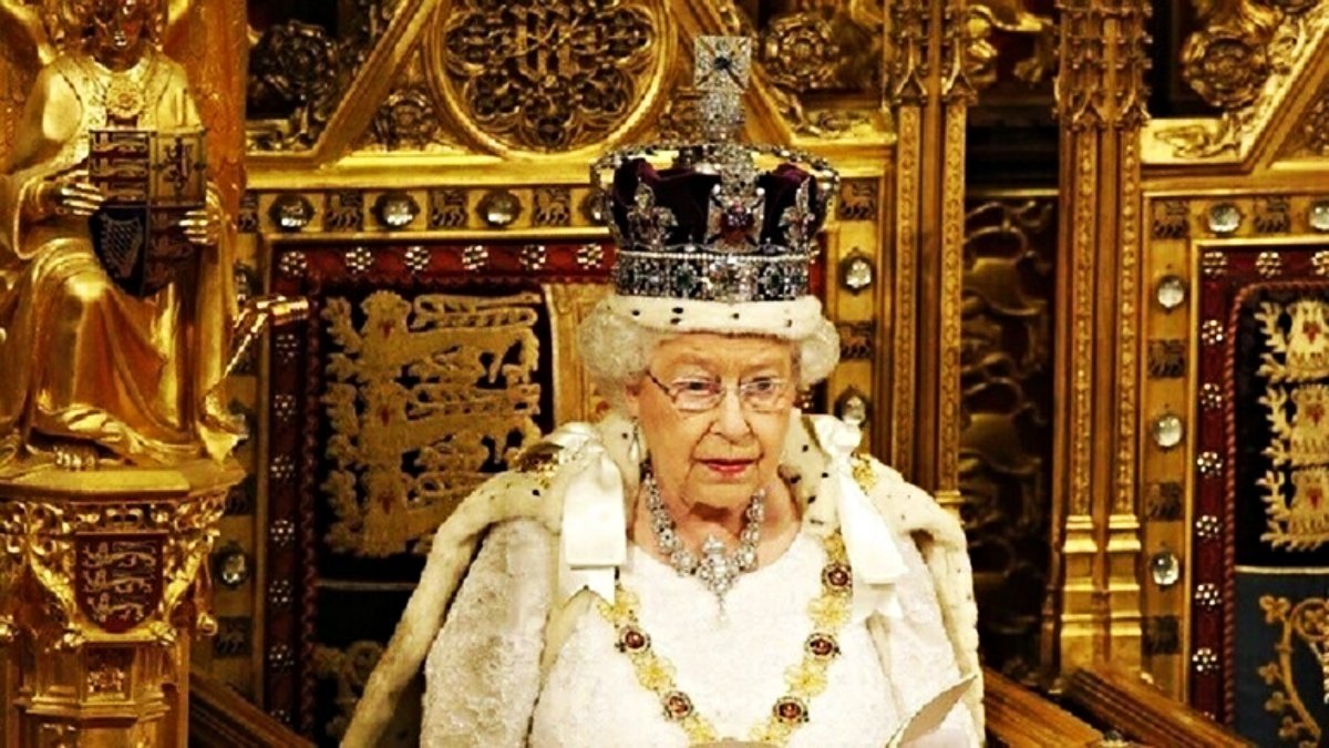 How much wealth did Queen Elizabeth II leave behind? Who will inherit their property?
