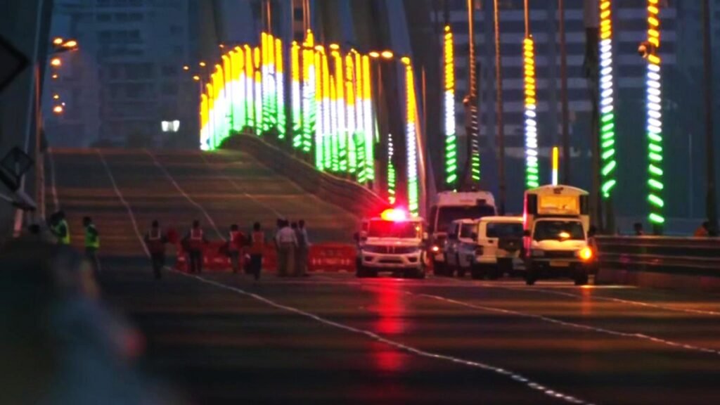 Accident on bandra warli sea link