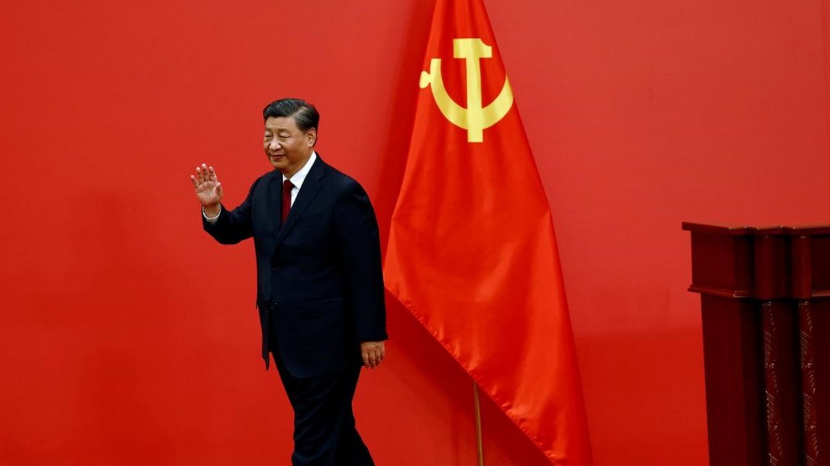 Xi Jinping becomes President for third time in row, continues to dominate China