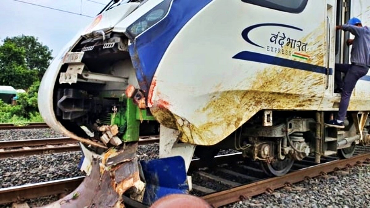Mumbai to Gandhinagar Vande Bharat train collide with buffalo, front part of engine broke apart