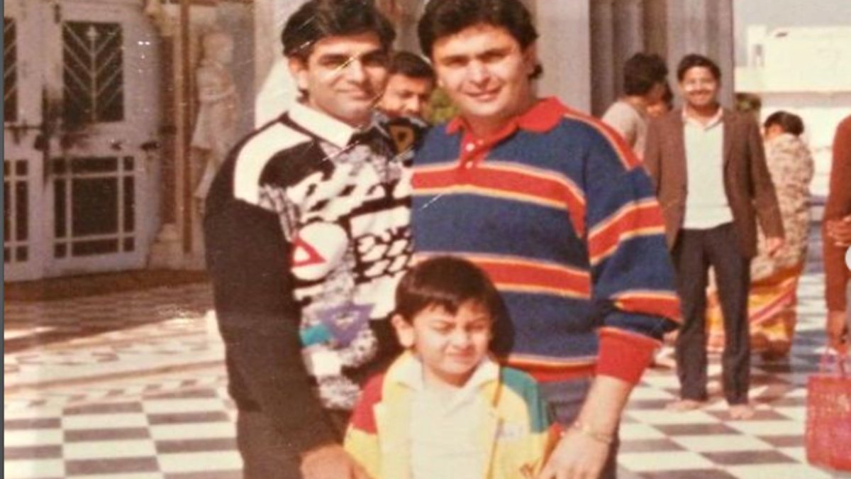 Rishi Kapoor And Little Ranbir In Throwback Gold Shared from her family album By Neetu Kapoor