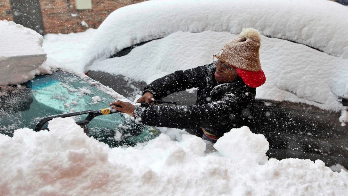 Snowstorm in America before Christmas! 18 people died, No lights in thousands of houses