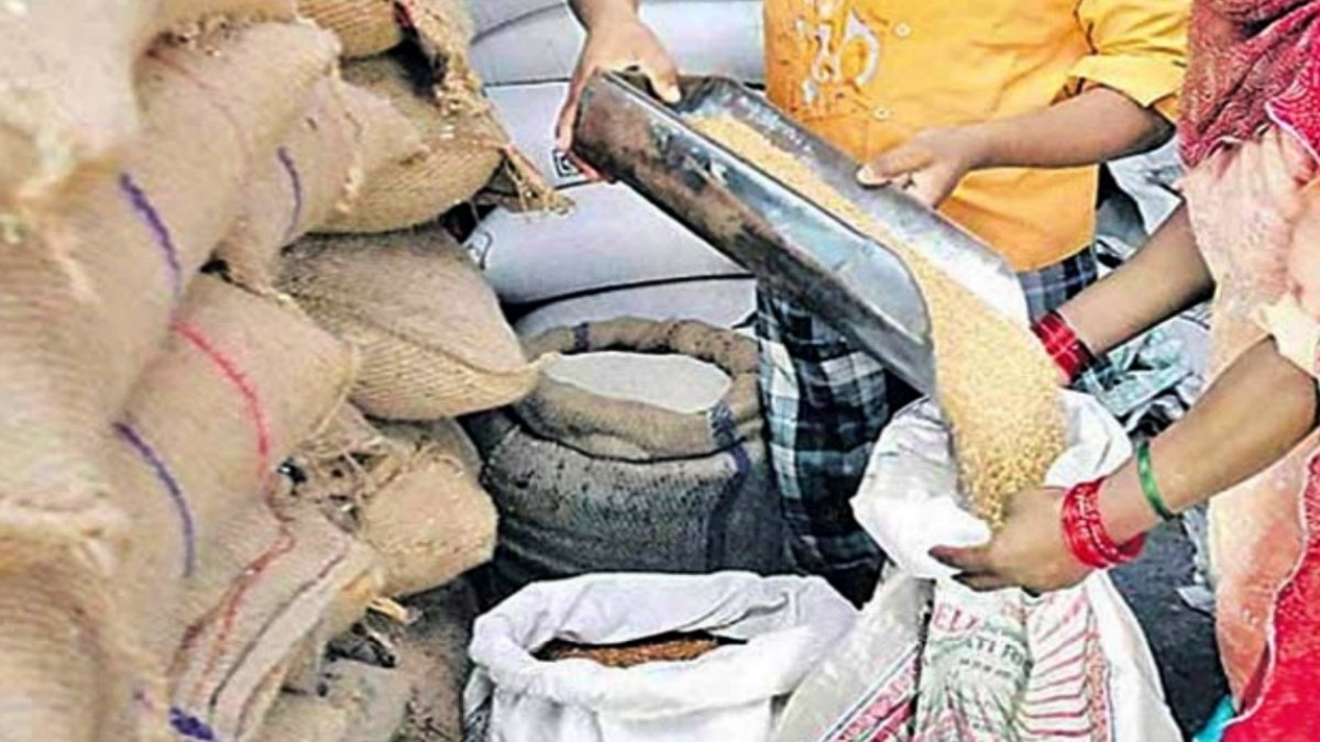 Not everyone will get free grain! What changes did government make in poor welfare scheme?
