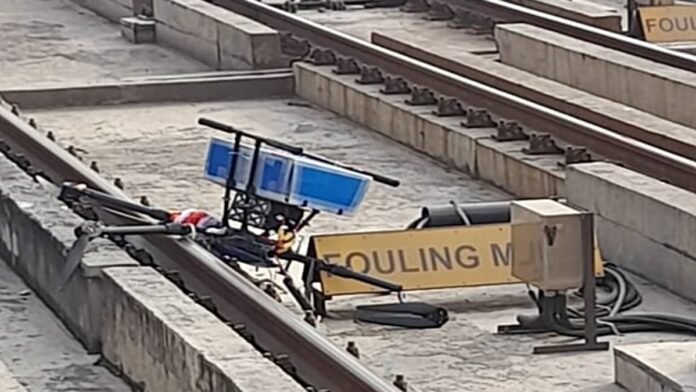 dron on metro track
