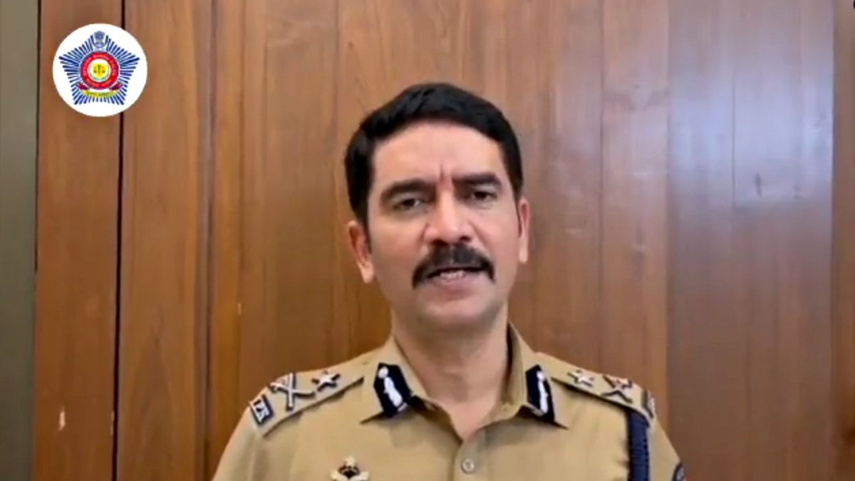 Curfew not imposed in Mumbai, police appeals not to believe in rumors
