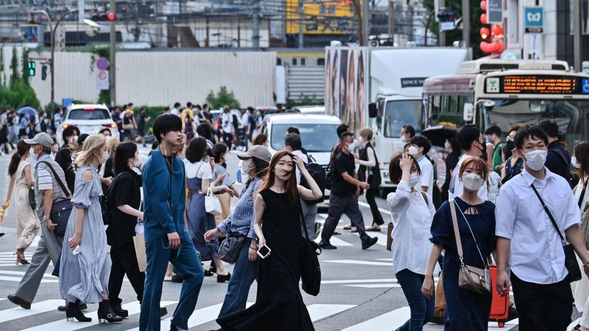 Japan puts Corona in category of seasonal influenza, exemption from isolation