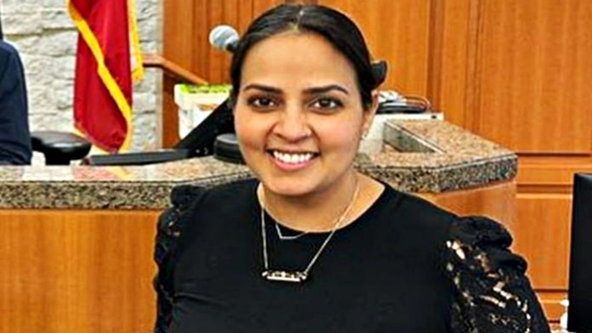 Manpreet Monika Singh created history, became first Sikh woman judge in America